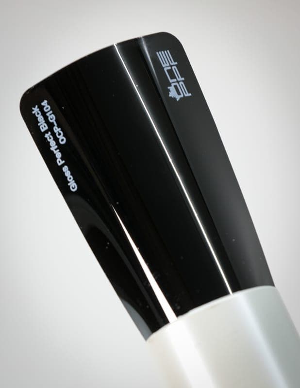 Gloss Perfect Black swatch