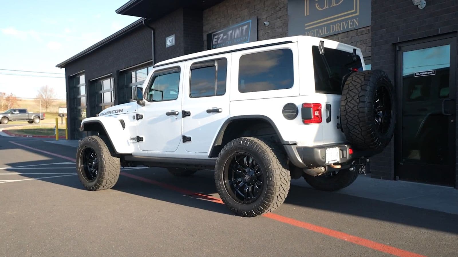 Gloss Metallic White on Jeep