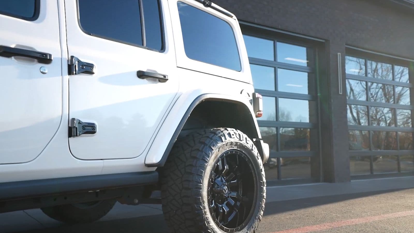 Metallic White on Jeep — Detail Driven