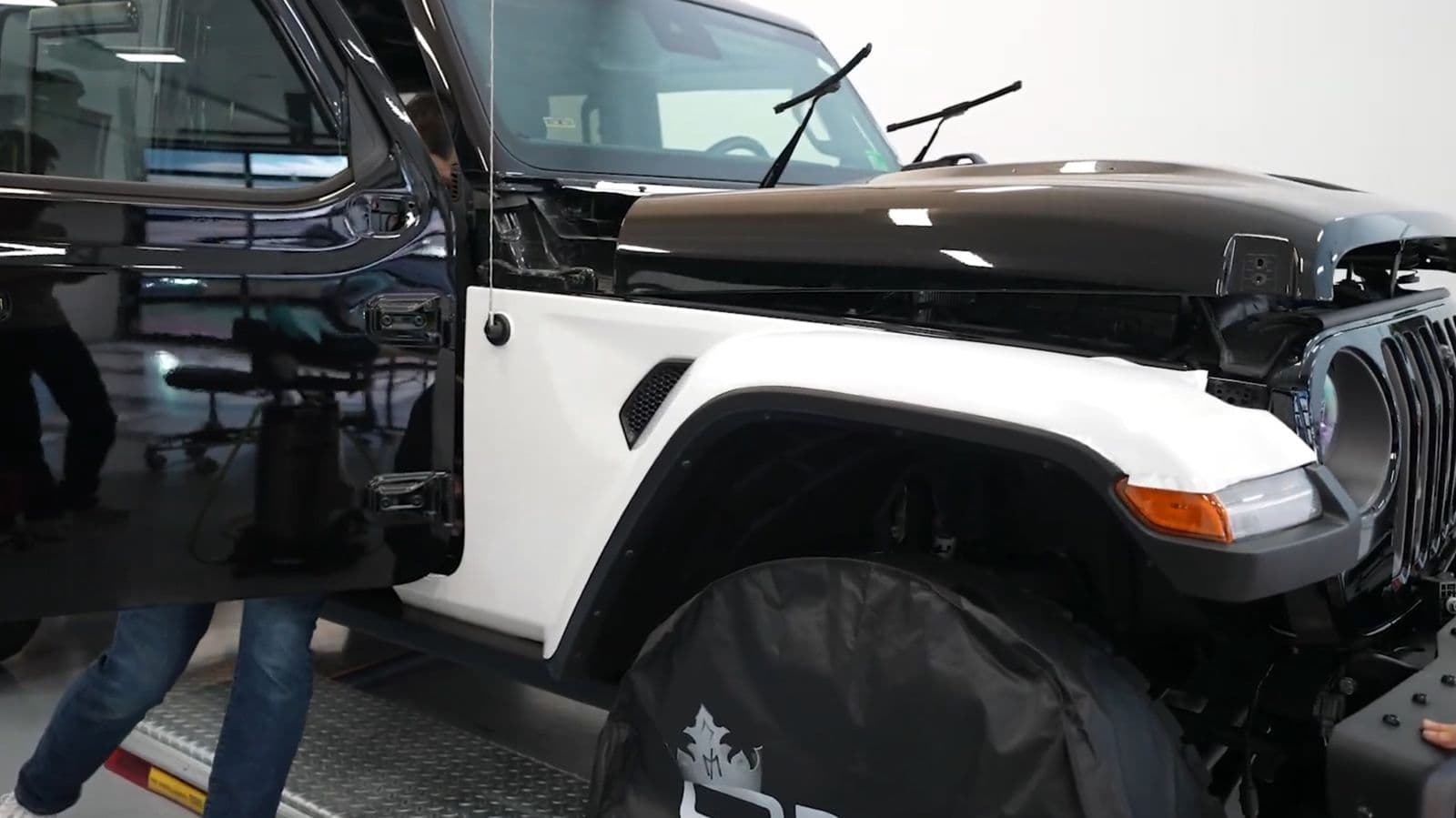 Metallic White on Jeep — Detail Driven