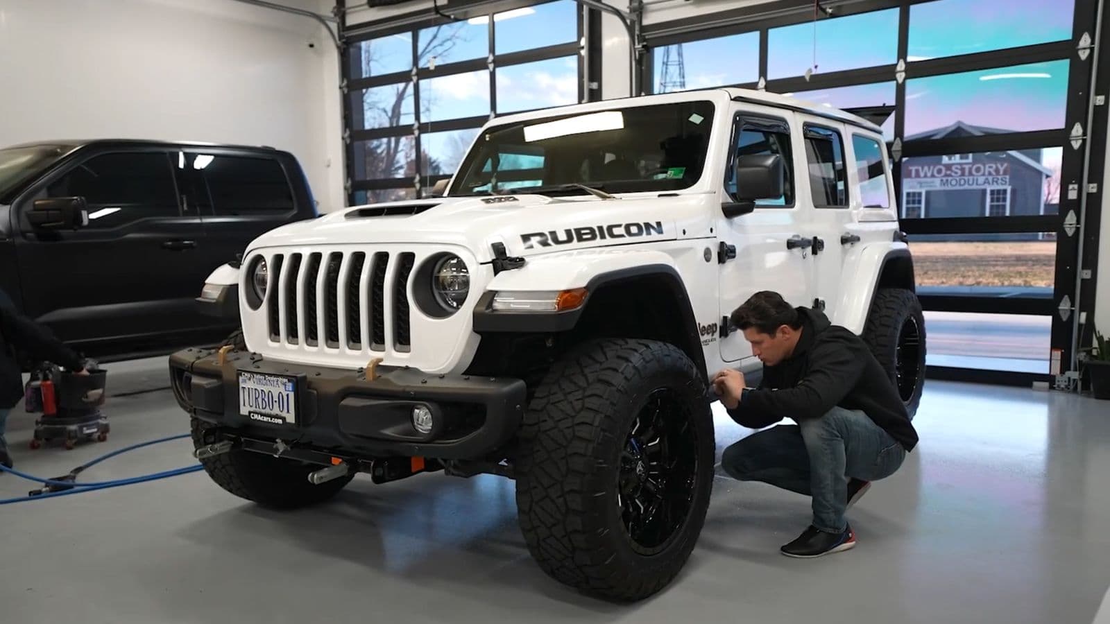 Metallic White on Jeep — Detail Driven