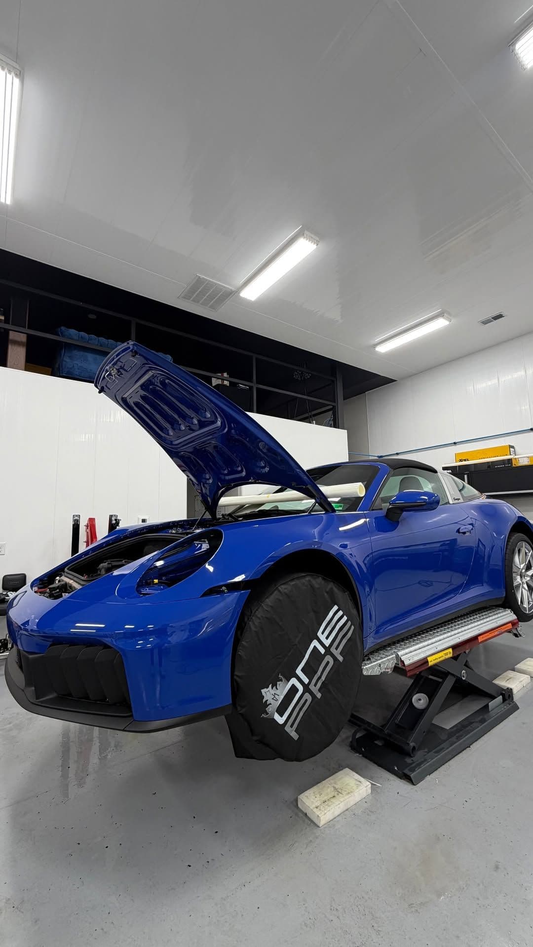 Ultimate HydroGloss on Porsche