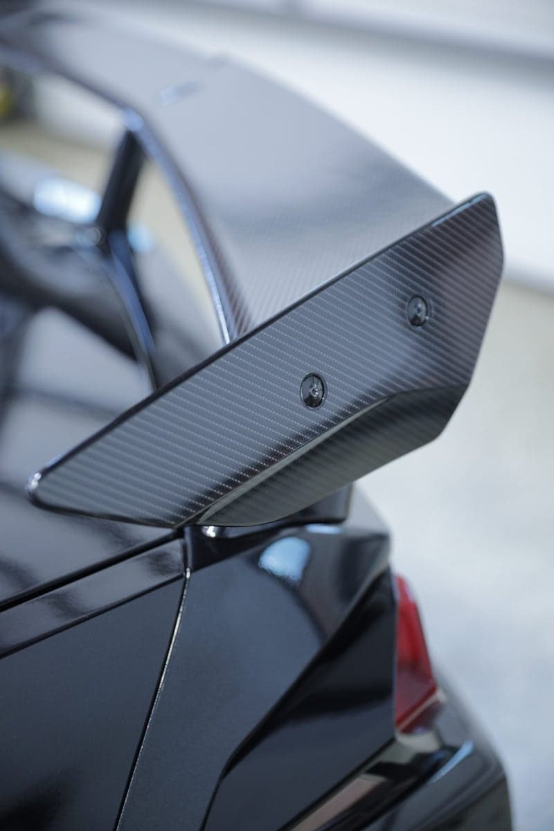 Gloss Carbon Fiber on Chevrolet Corvette C8